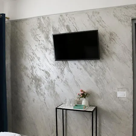 게스트하우스 Casa Irina 2mai 4*
