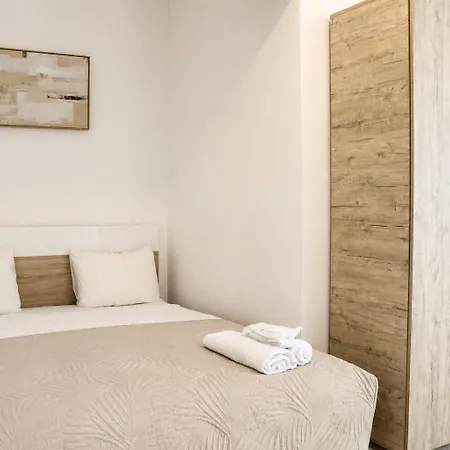 게스트하우스 Casa Irina 2mai 4*