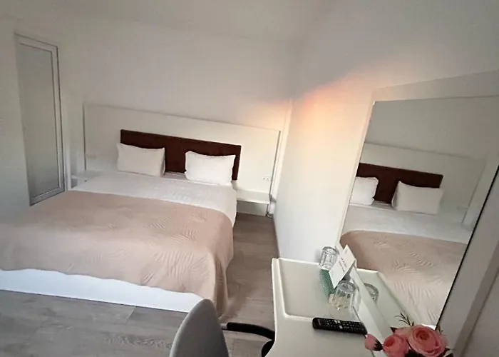 Casa Irina 2mai Două Mai